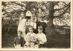 Newsworthy: Oysterville Bird House Contest 1940s