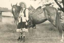 1947 Rodeo Queen, Bitty Redell and Amber-the-Horse