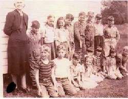 Mrs. Bame's Oysterville Class, 1946 Jerry Andrews, front row second from right 