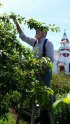 Farmer Nyel and Williams Pride