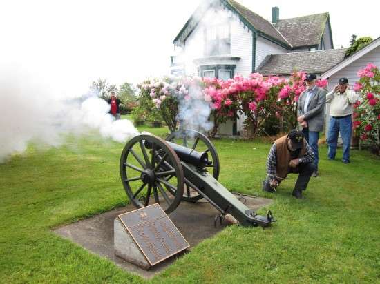 Oysterville’s Memorial Day Salute: Personal, Powerful, Poignant