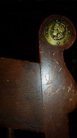 Medallion on the Billy Chair