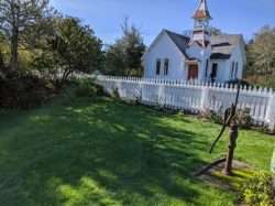 A picket fence is like a young girl’s curls…