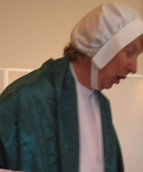 Rowena Oesting as Elizabeth Fry
