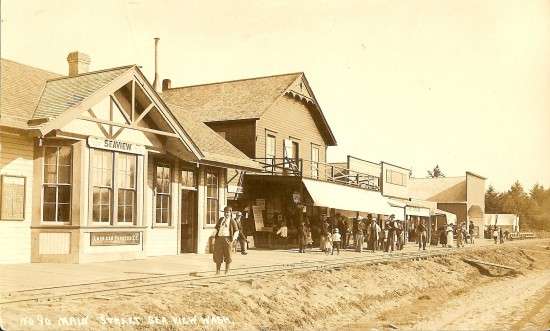 Seaview Depot and Waiting Platform, 1916 CPHM 1993-102-171-570-94