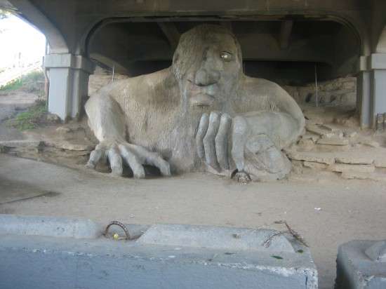 Troll under the Aurora Bridge