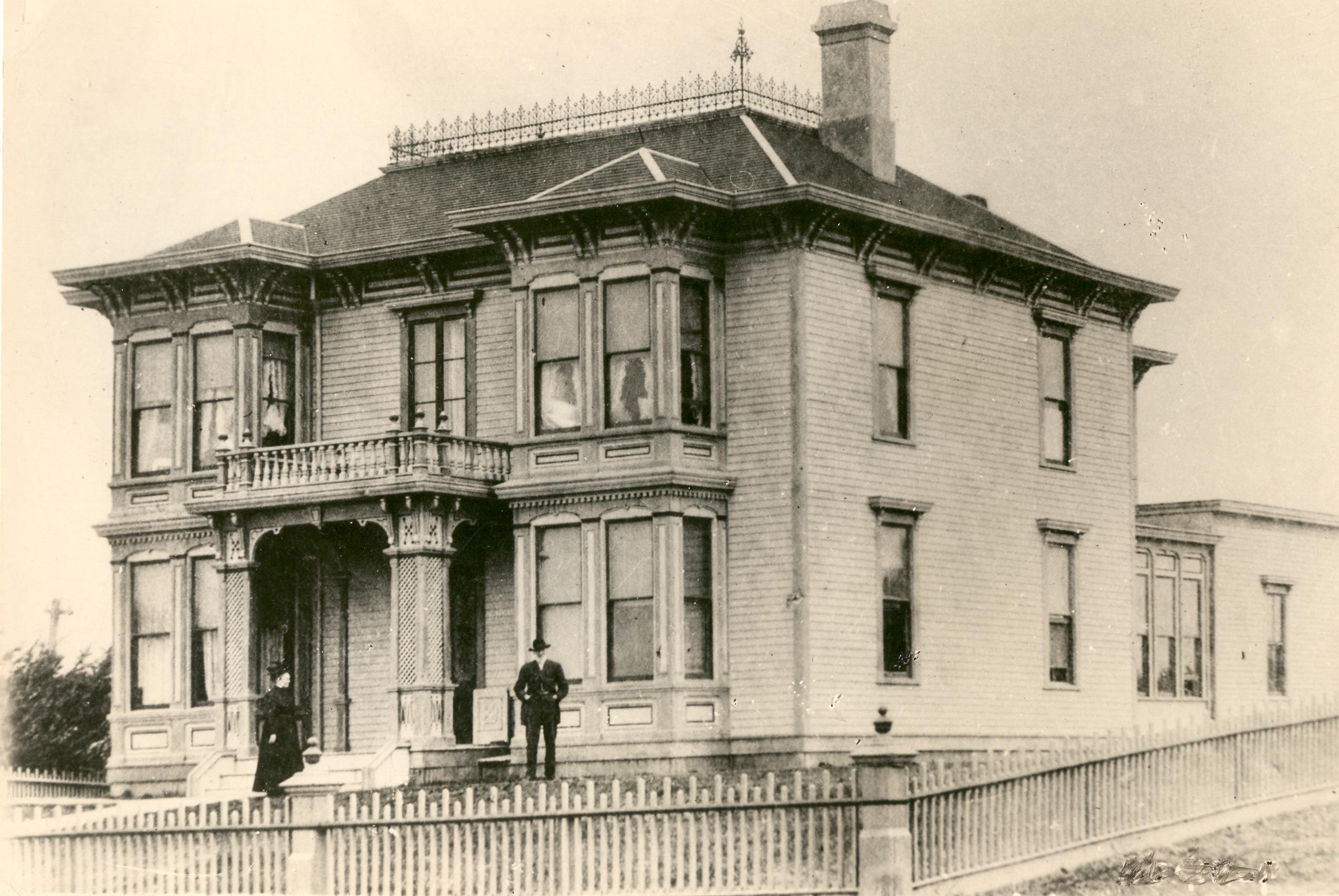 Loomis Mansion aka Loomis Station (2)