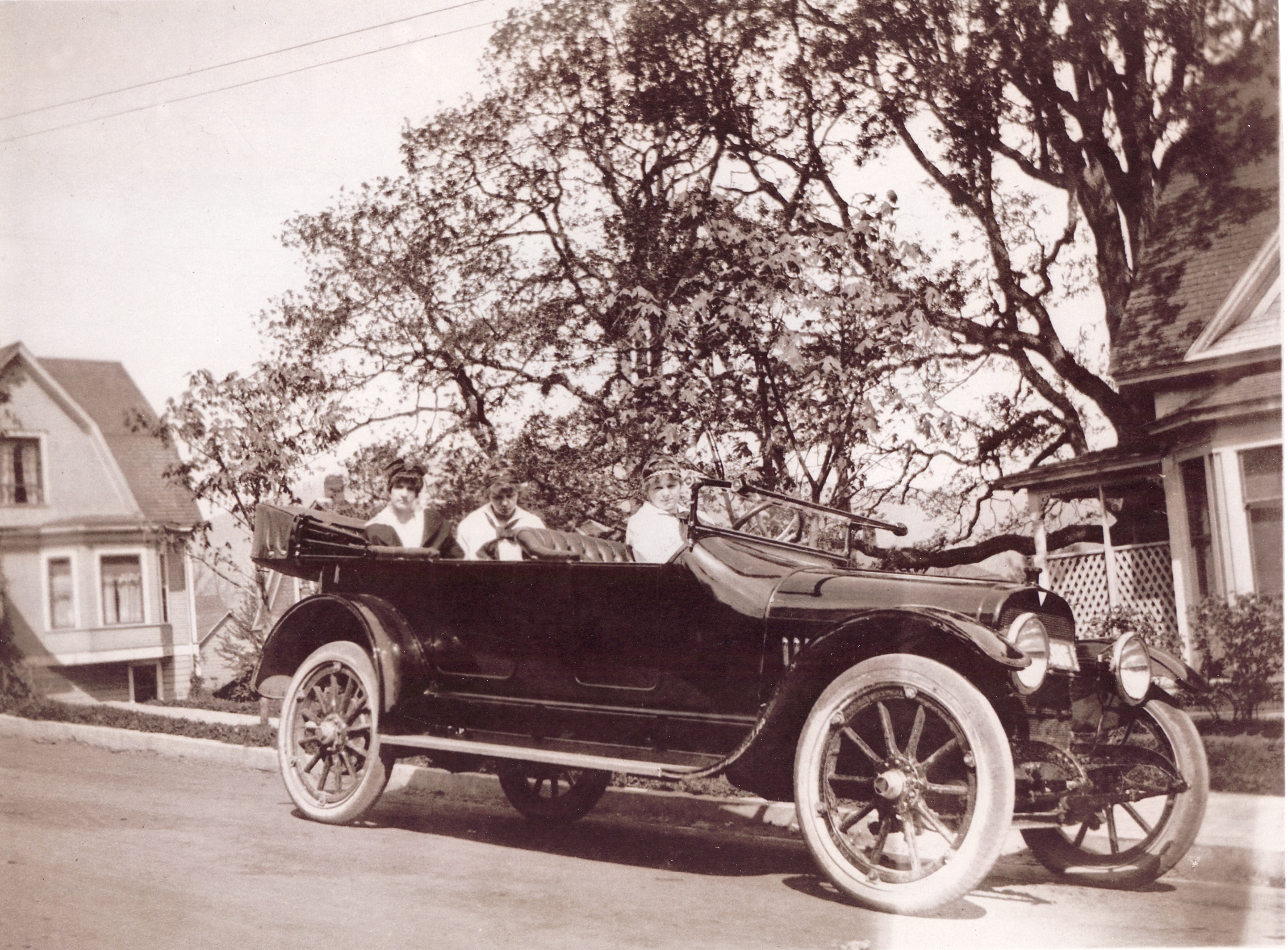 Medora in Portland circa 1915