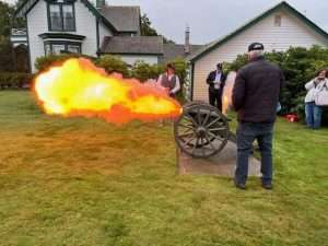 MEMORIAL DAY CANNON SALUTE!  BRING YOUR EARPLUGS!
